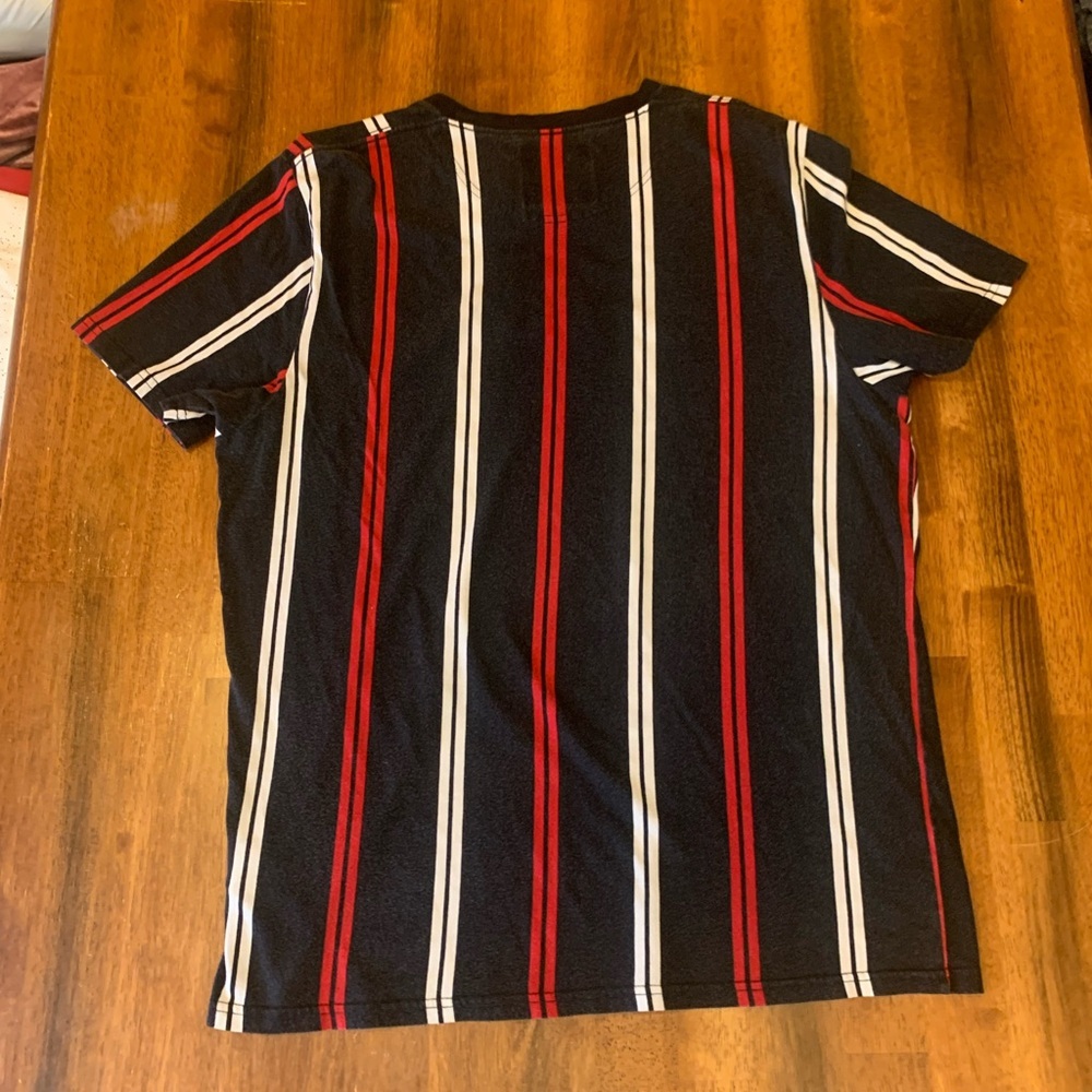 Hollister T-shirt Men’s XL Black with Red White Stripes Short Sleeve 100%cotton - Picture 6 of 7